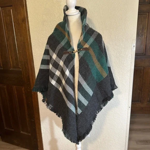 Modena Plaid Cape Poncho Scarf Shawl Women Green Brown Tan Buckle Closure Fringe - Picture 3 of 11